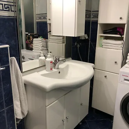 Apartment Victory *